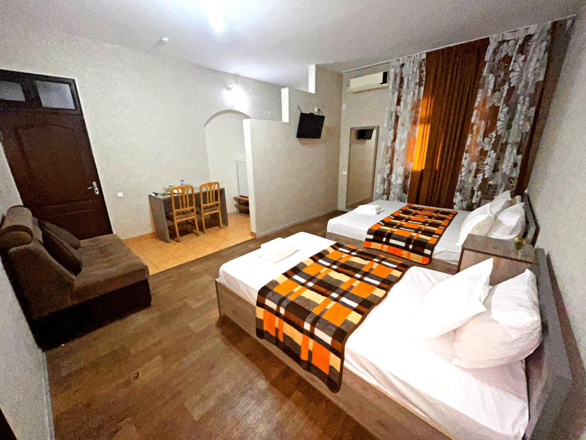 Safar Hotel Ташкент Екстериор снимка