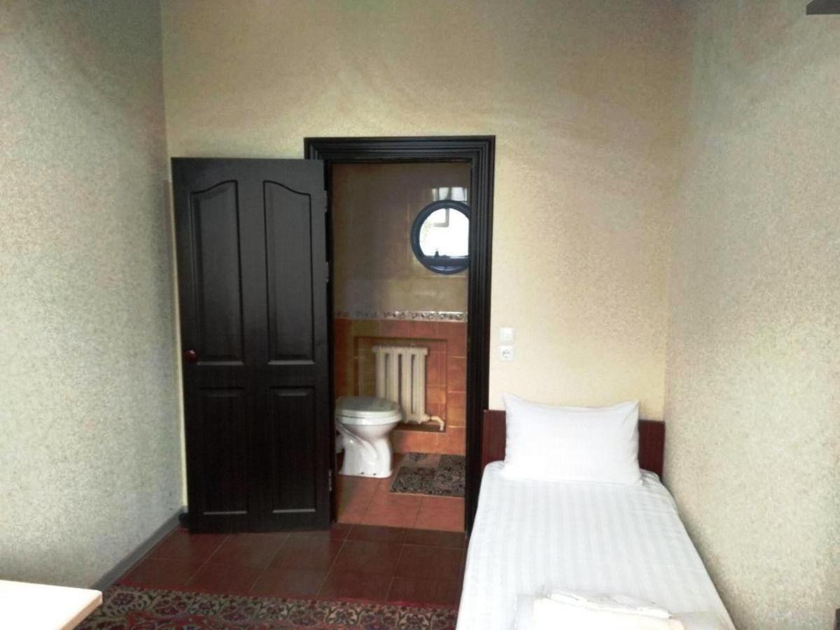 Safar Hotel Ташкент Екстериор снимка